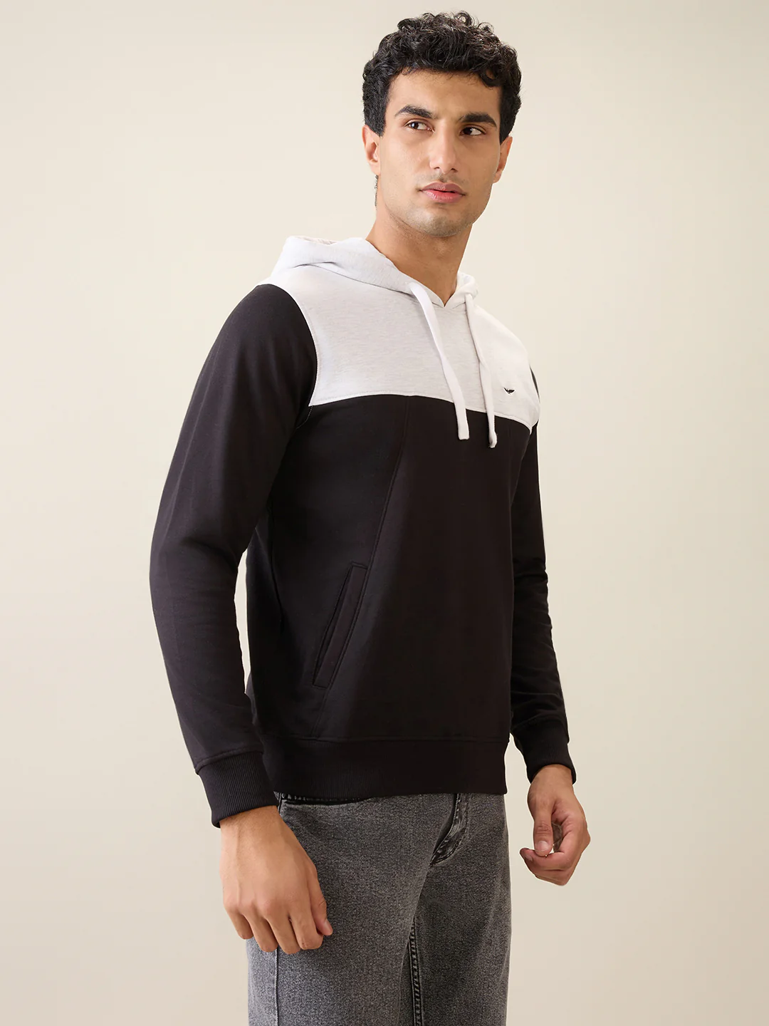 Park Avenue Men Grey Printed Slim Fit Cotton Blend Sweatshirt - Image 3