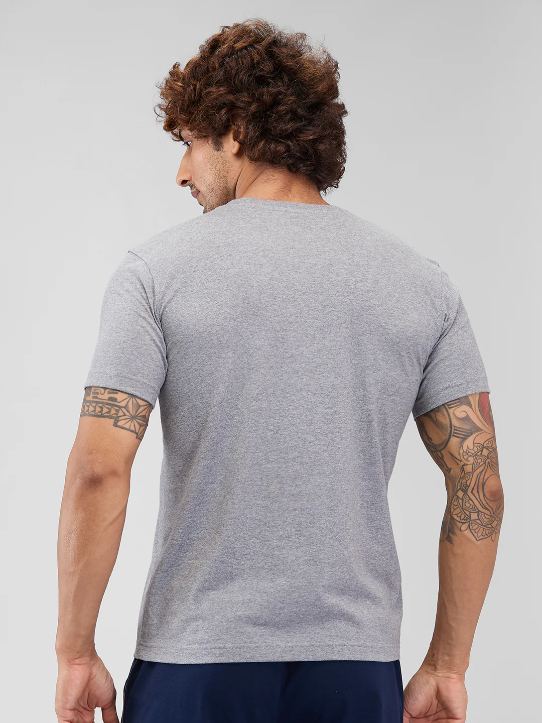 Park Avenue Men Grey Regular Fit Cotton Blend T-Shirt - Image 4