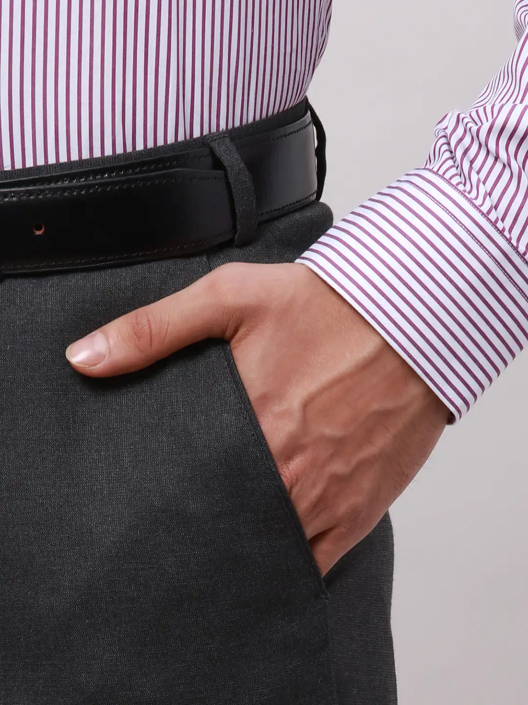 Park Avenue Men Grey Smart Fit Checks Cotton Trousers - Image 6