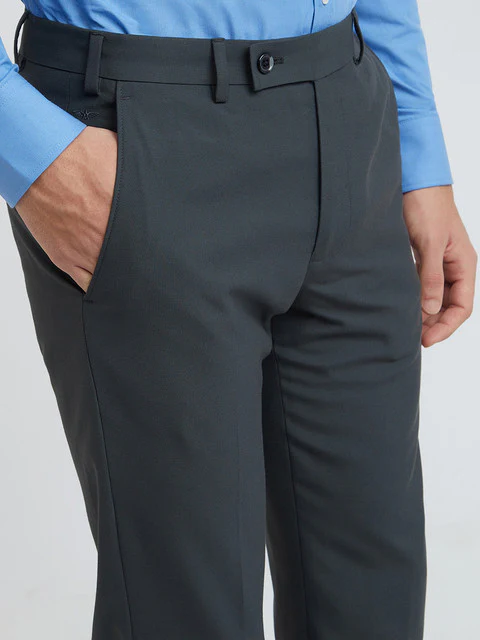 Park Avenue Men Grey Smart Fit Solid Cotton Trousers - Image 7