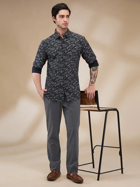 Park Avenue Men Grey Solid Commutech Fit Polyester Blend Trouser - Image 2