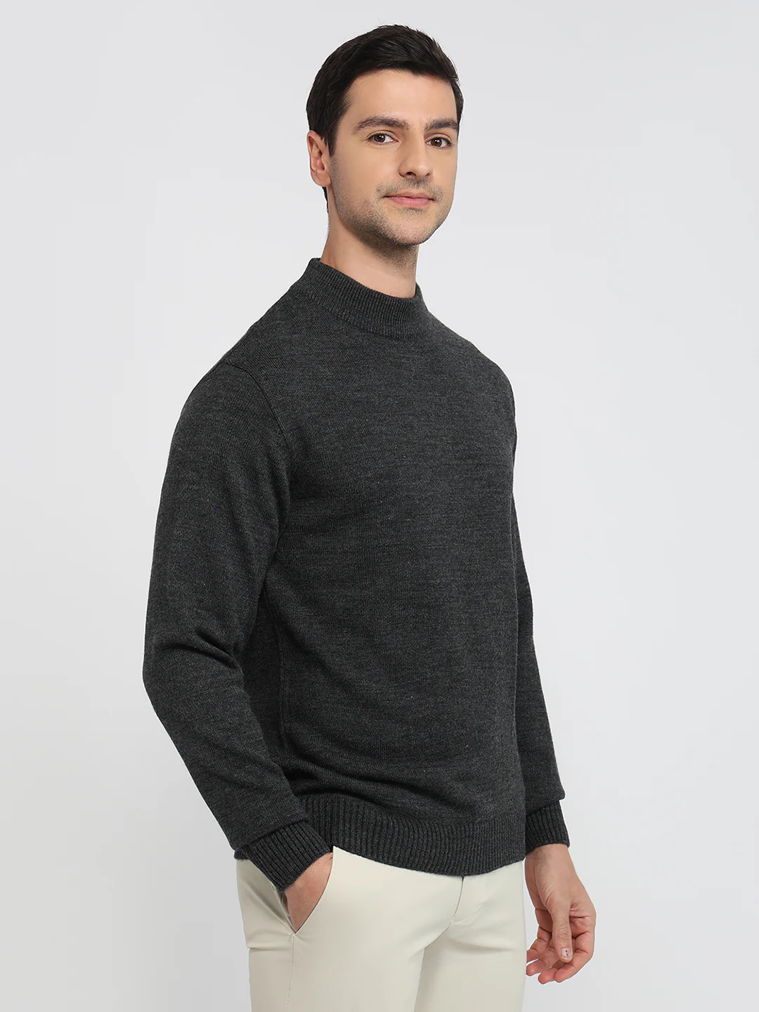 Park Avenue Men Grey Solid Regular Fit Acrylic Sweatshirt - Image 3