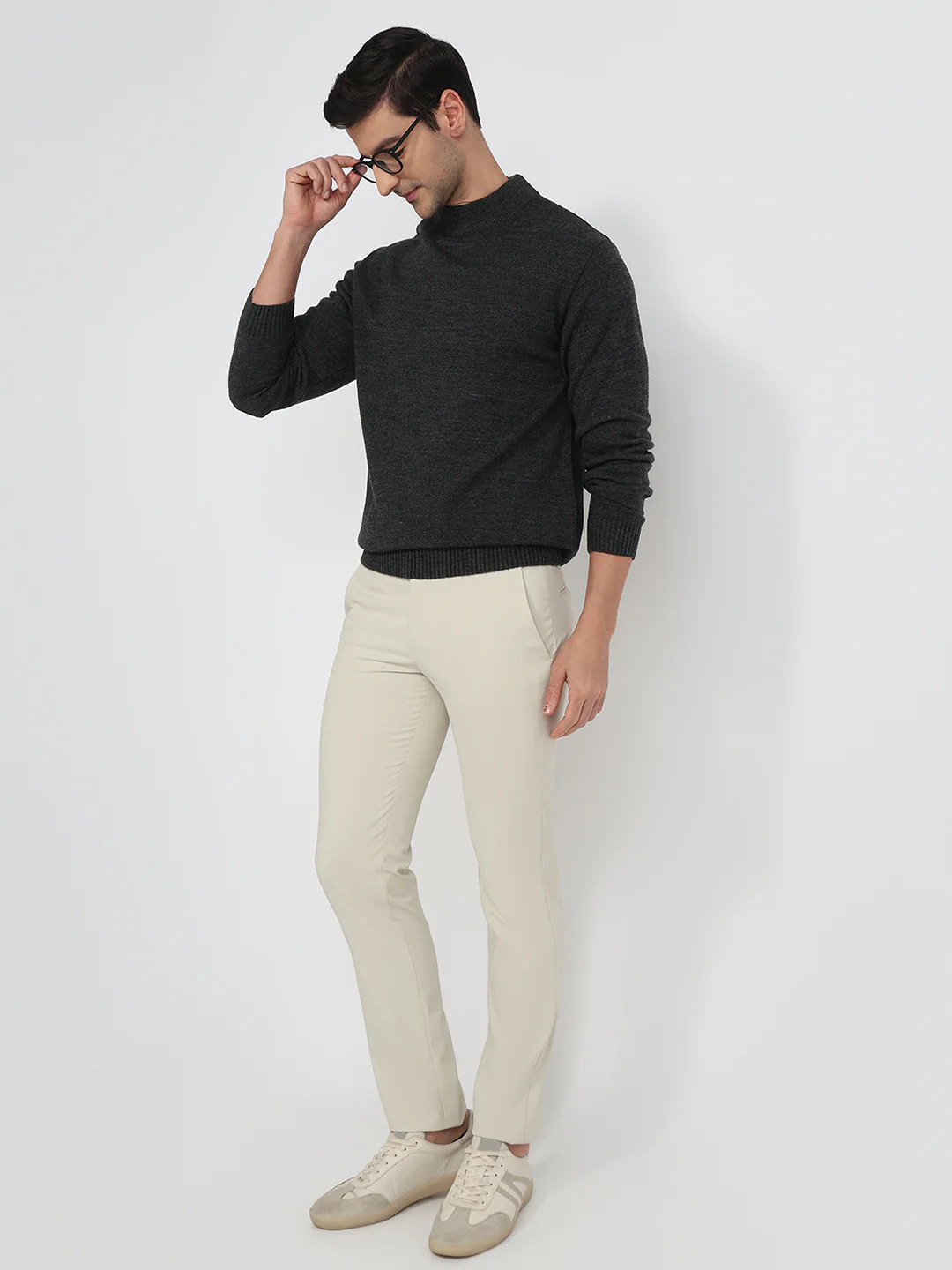 Park Avenue Men Grey Solid Regular Fit Acrylic Sweatshirt - Image 5