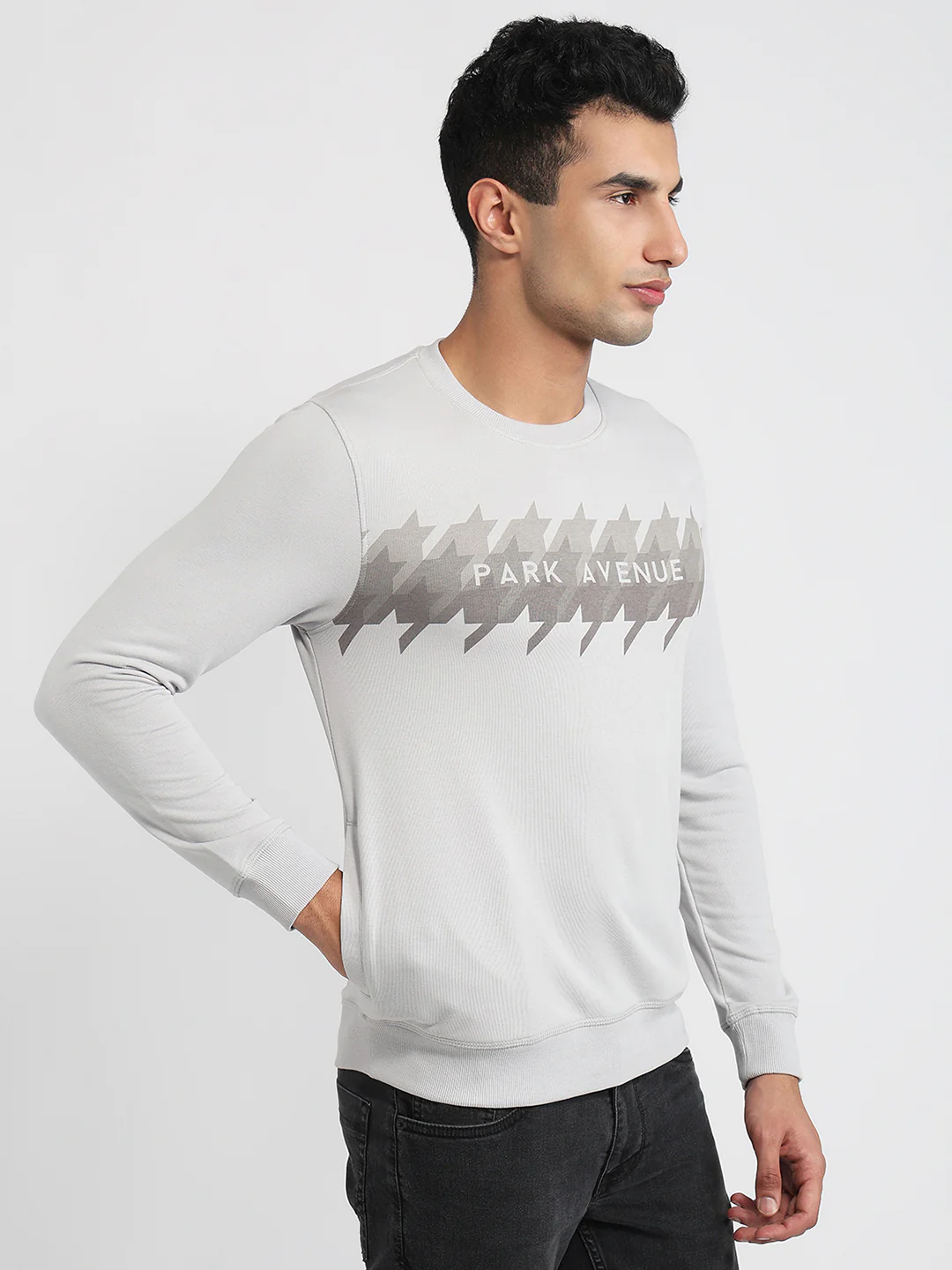 Park Avenue Men Grey Solid Slim Fit Cotton Blend Sweatshirt - Image 3