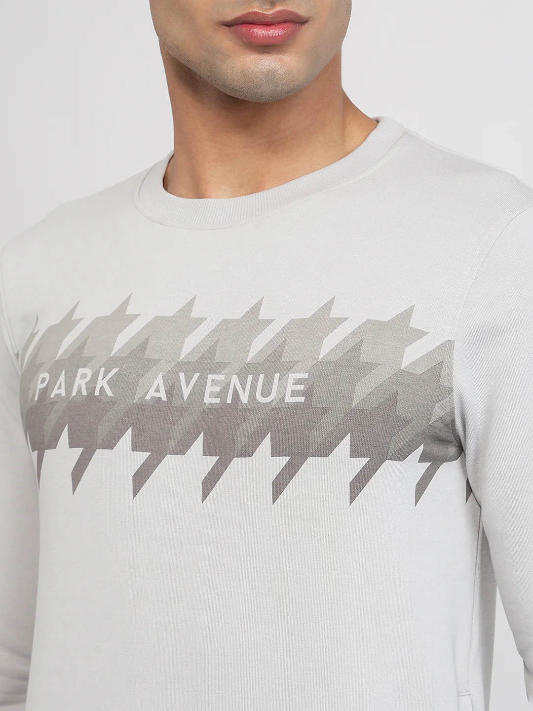 Park Avenue Men Grey Solid Slim Fit Cotton Blend Sweatshirt - Image 6