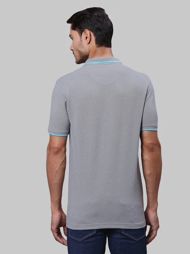 Park Avenue Men Grey Solid Slim Fit Cotton Blend T-Shirt - Image 4