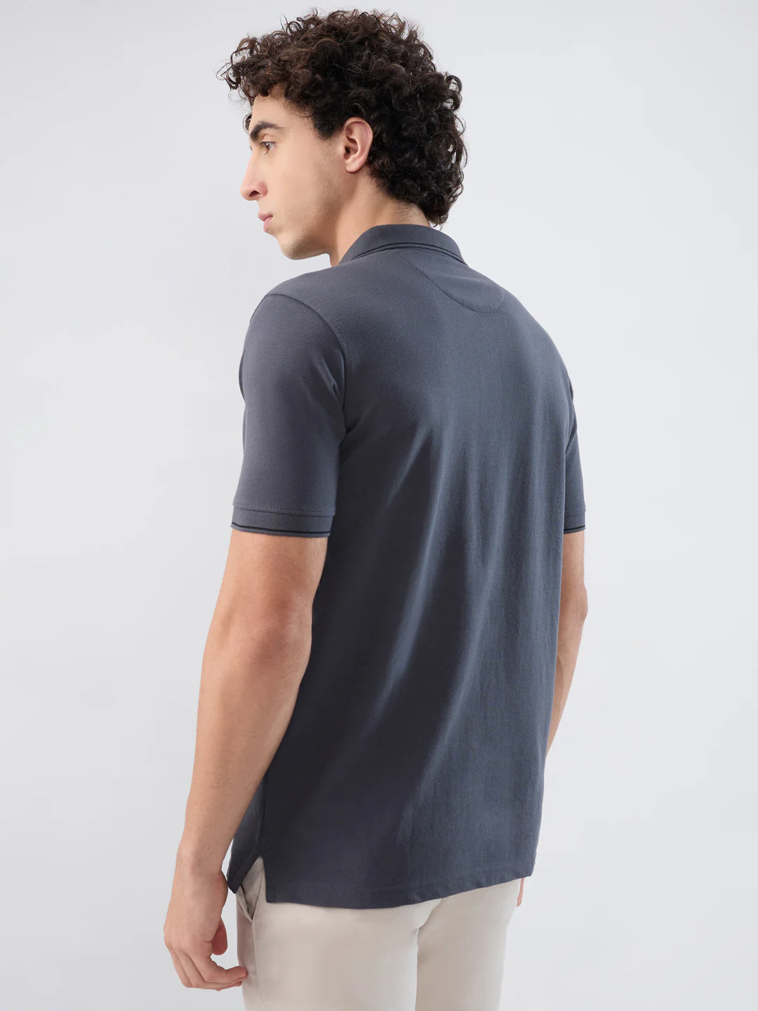 Park Avenue Men Grey Solid Slim Fit Cotton Blend T-shirt - Image 5