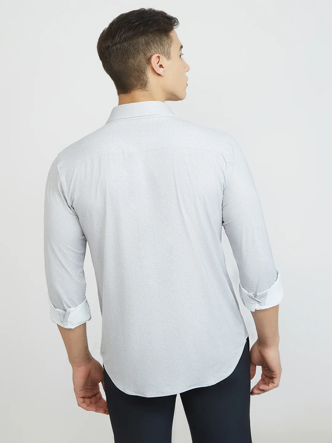 Park Avenue Men Grey Solid Slim Fit Nylone Blend Shirt - Image 4