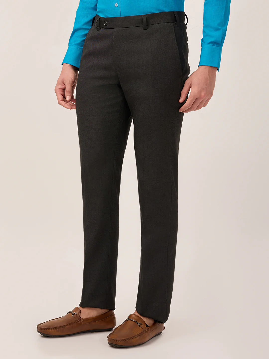 Park Avenue Men Grey Solid Slim Fit Polyester Blend Trouser - Image 2