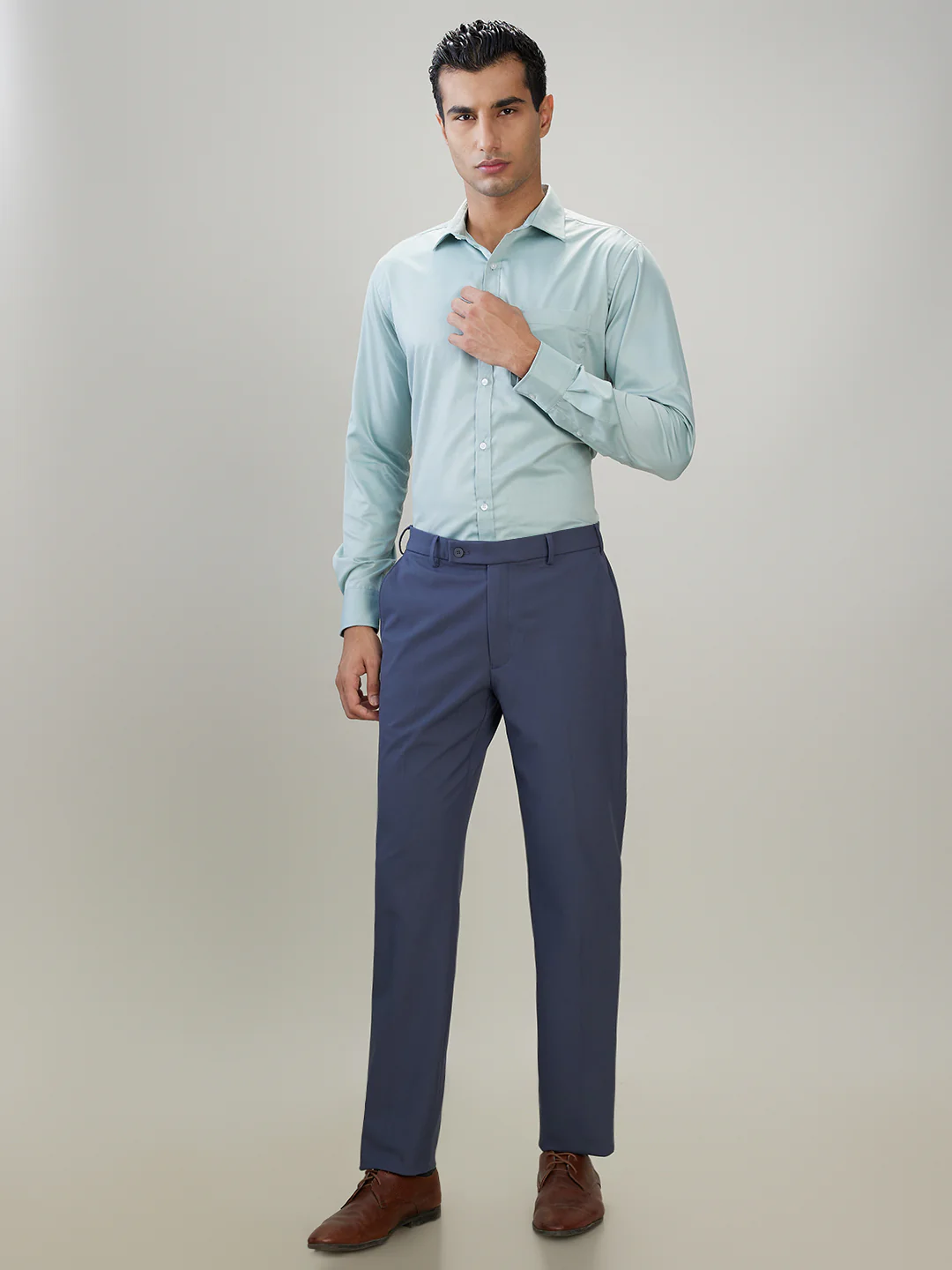 Park Avenue Men Grey Solid Slim Fit Polyester Blend Trouser - Image 5