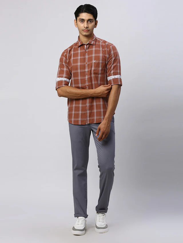 Park Avenue Men Grey Solid Super Slim Fit Trouser - Image 5