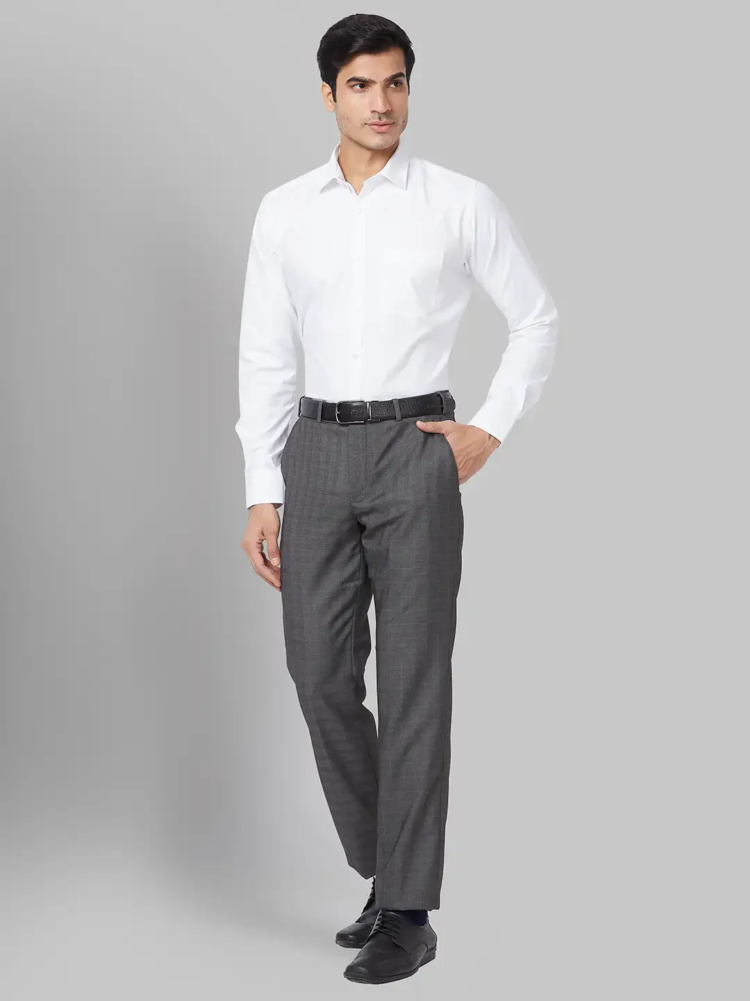 Park Avenue Men Grey Structure Smart Fit Polyester Blend Trouser - Image 5