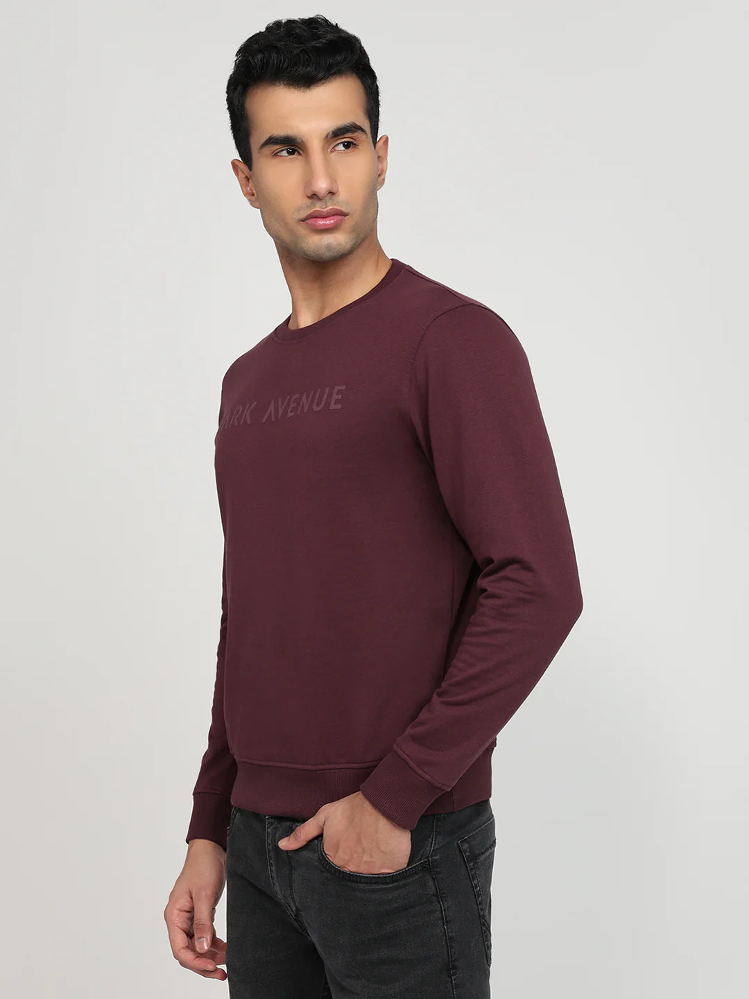 Park Avenue Men Maroon Solid Slim Fit Cotton Blend Sweatshirt - Image 2