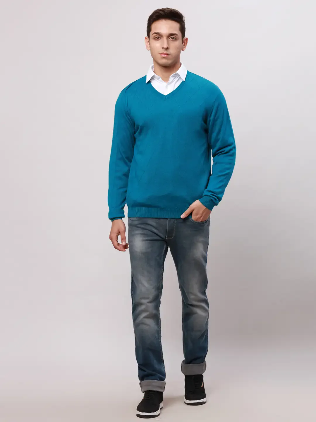 Park Avenue Men Petrol Regular Fit Solid Cotton Full Sleeve V Neck Collar Pullovers - Image 5