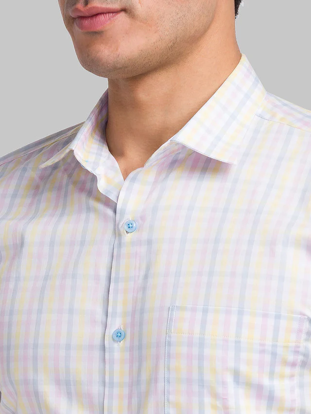 Park Avenue Men White Checkered Slim Fit Cotton Formal Shirt - Image 6