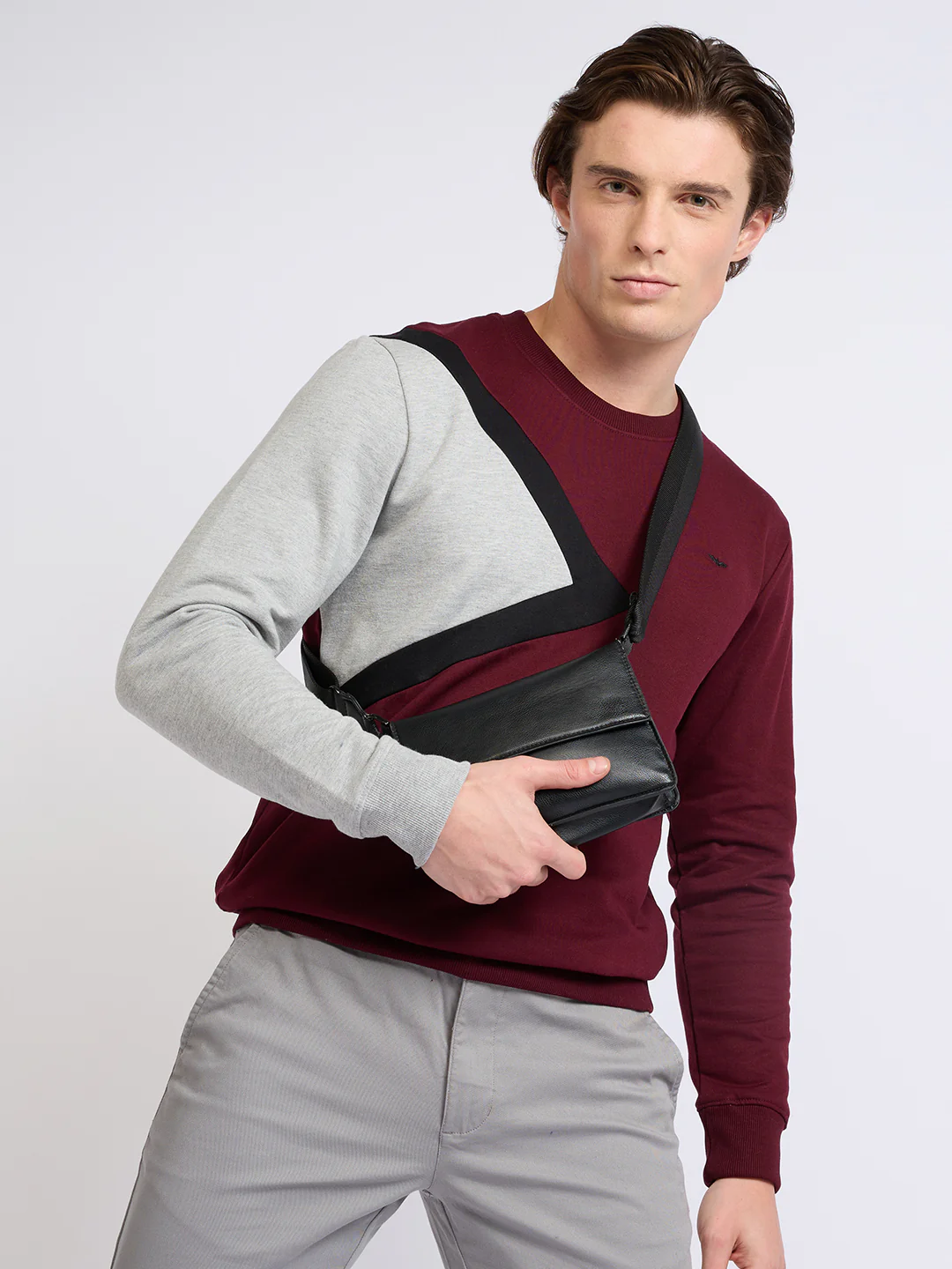 Park Avenue Men Red Cut & Sew Slim Fit Cotton Blend Crew Neck Collar Sweatshirt - Image 6