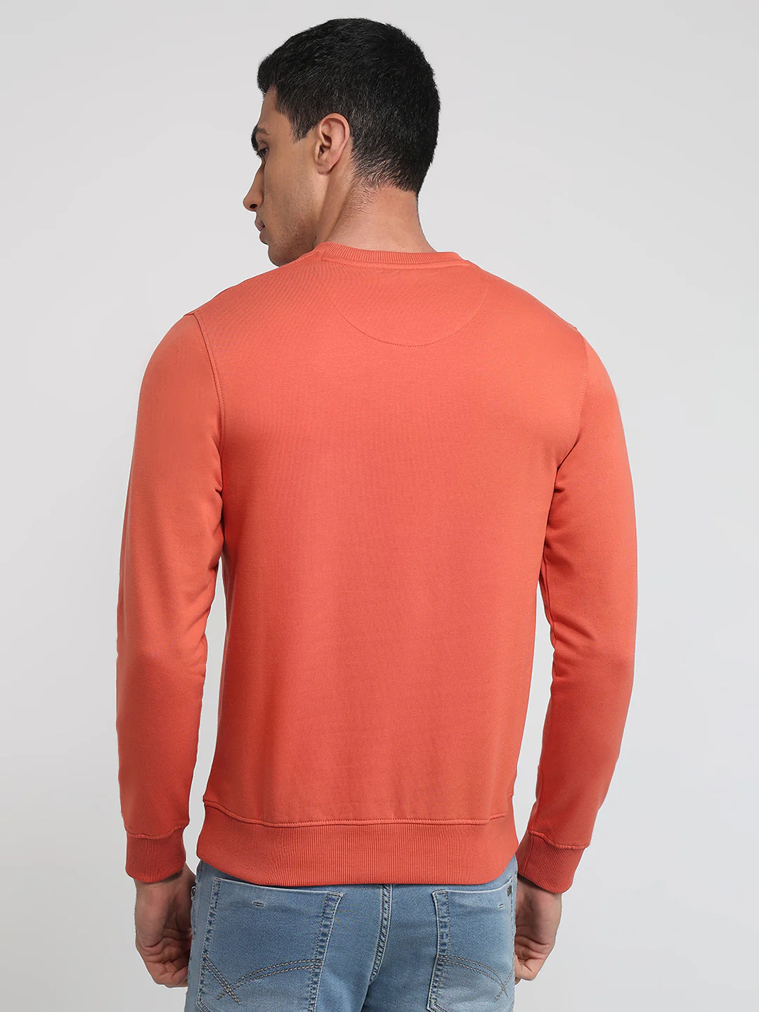 Park Avenue Men Red Solid Slim Fit Cotton Blend Sweatshirt - Image 4