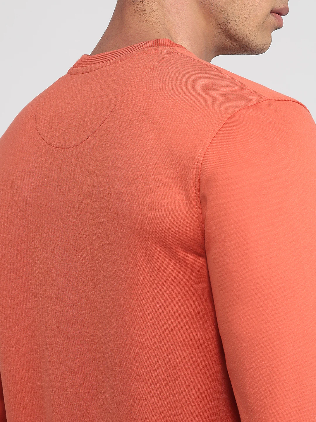 Park Avenue Men Red Solid Slim Fit Cotton Blend Sweatshirt - Image 7