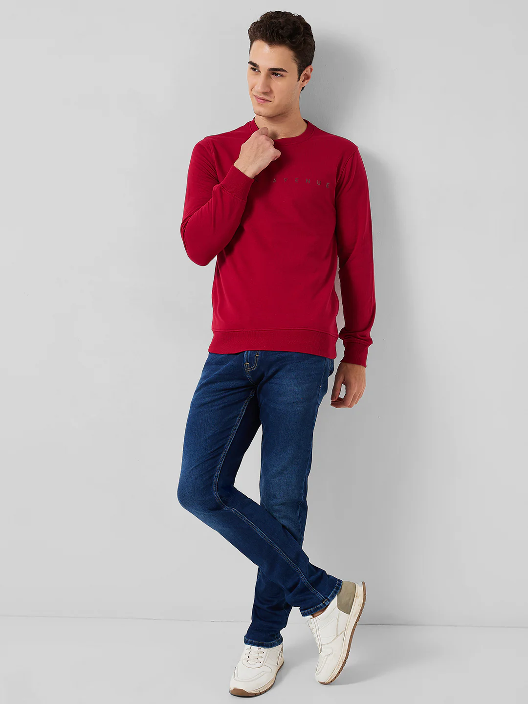 Park Avenue Men Red Solid Slim Fit Cotton Blend Sweatshirt - Image 4
