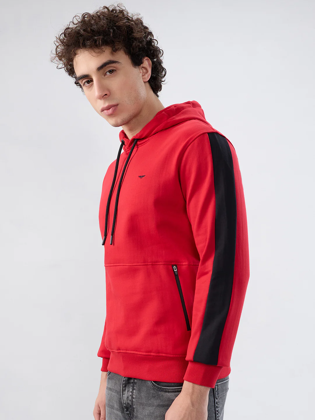 Park Avenue Men Red Solid Slim Fit Cotton Blend Sweatshirt - Image 3