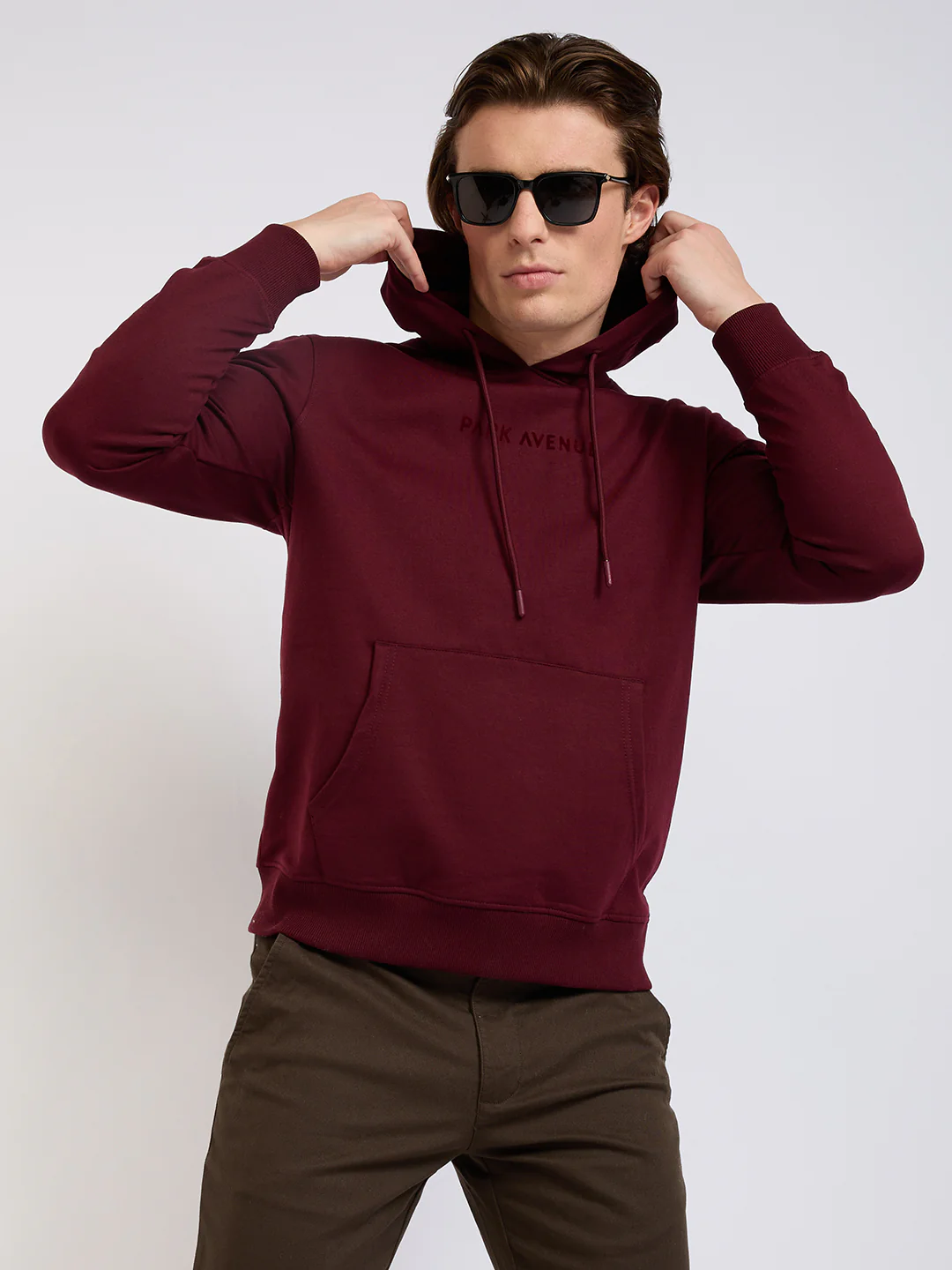 Park Avenue Men Red Solid Slim Fit Cotton Blend Sweatshirt - Image 7