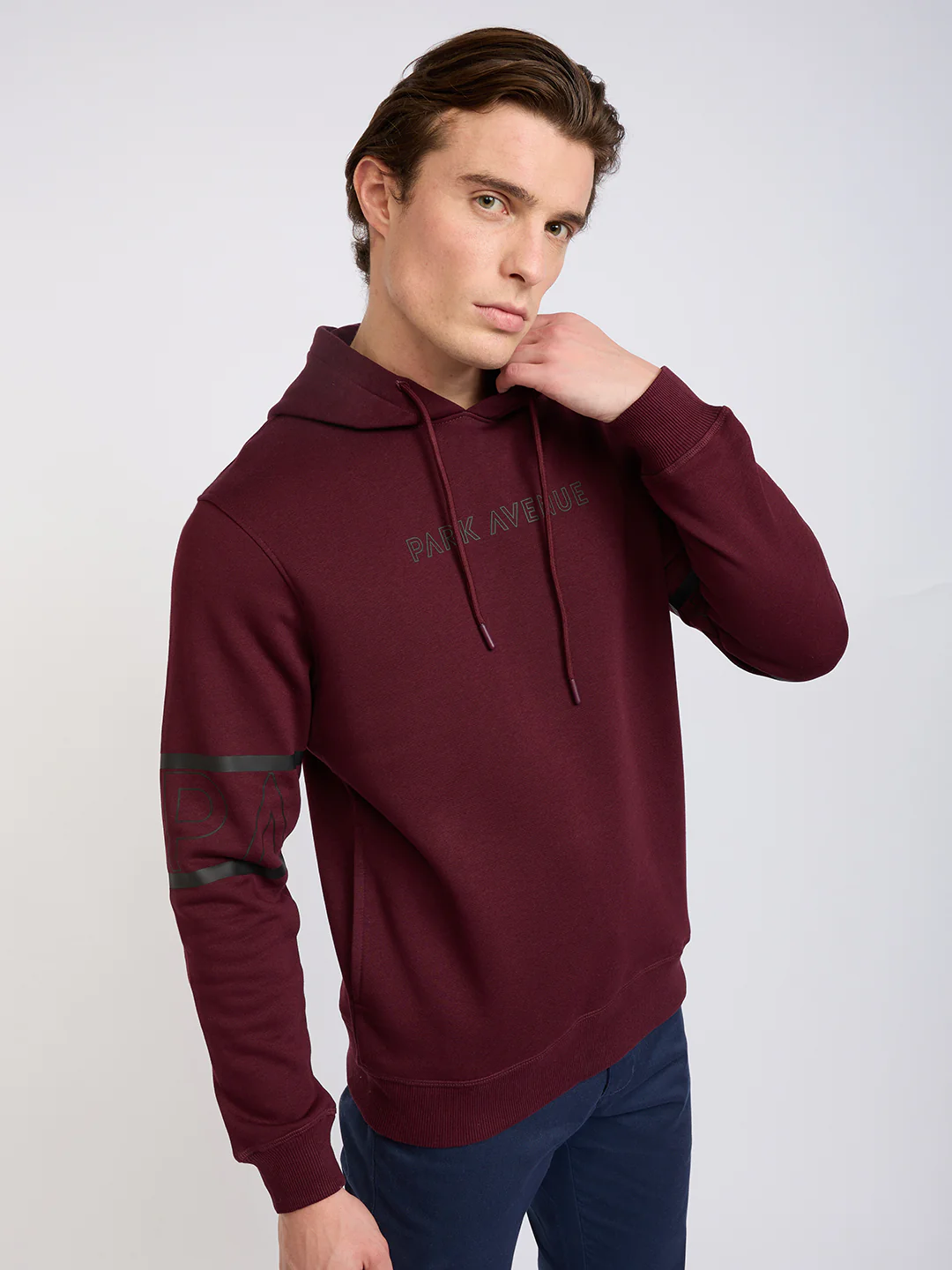 Park Avenue Men Red Solid Slim Fit Cotton Blend Sweatshirt - Image 2