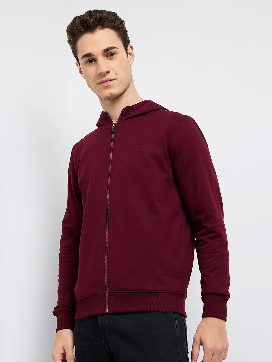 Park Avenue Men Red Solid Slim Fit Cotton Blend Sweatshirt - Image 3