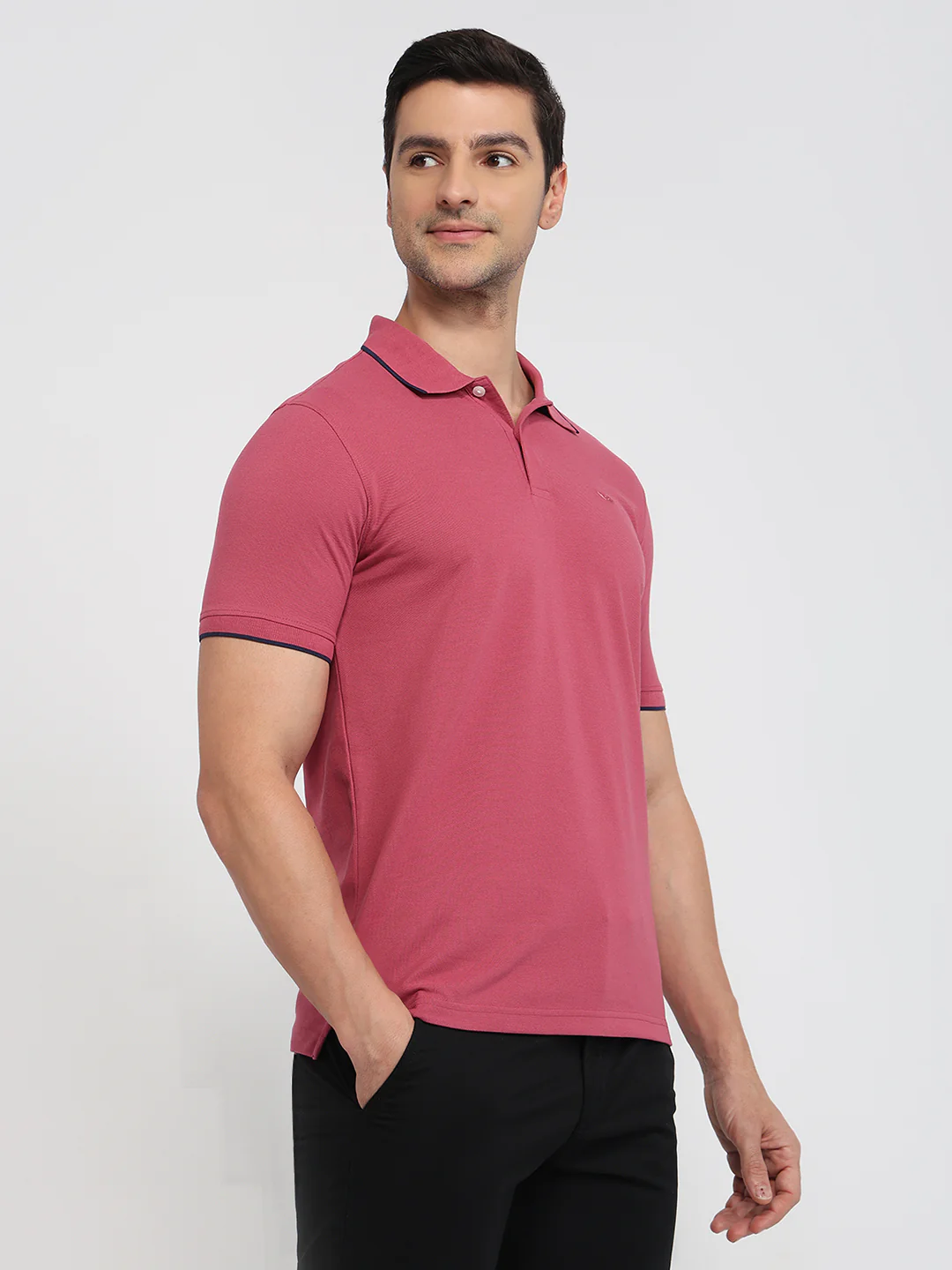 Park Avenue Men Red Solid Slim Fit Cotton Blend T-Shirt - Image 3