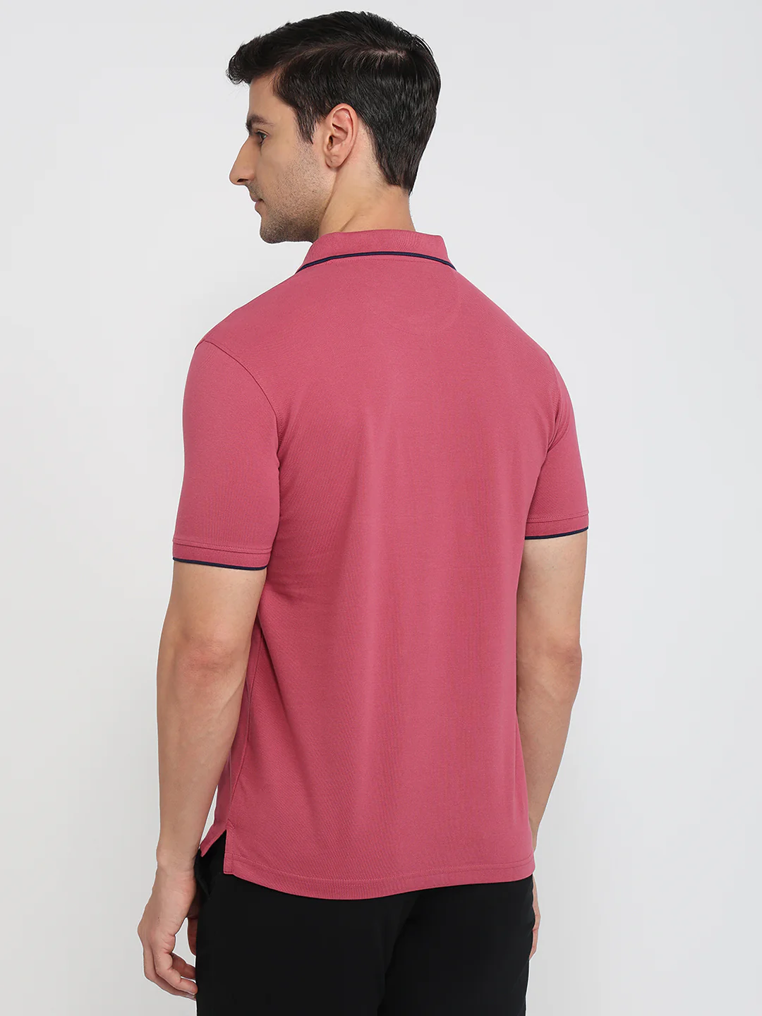 Park Avenue Men Red Solid Slim Fit Cotton Blend T-Shirt - Image 5