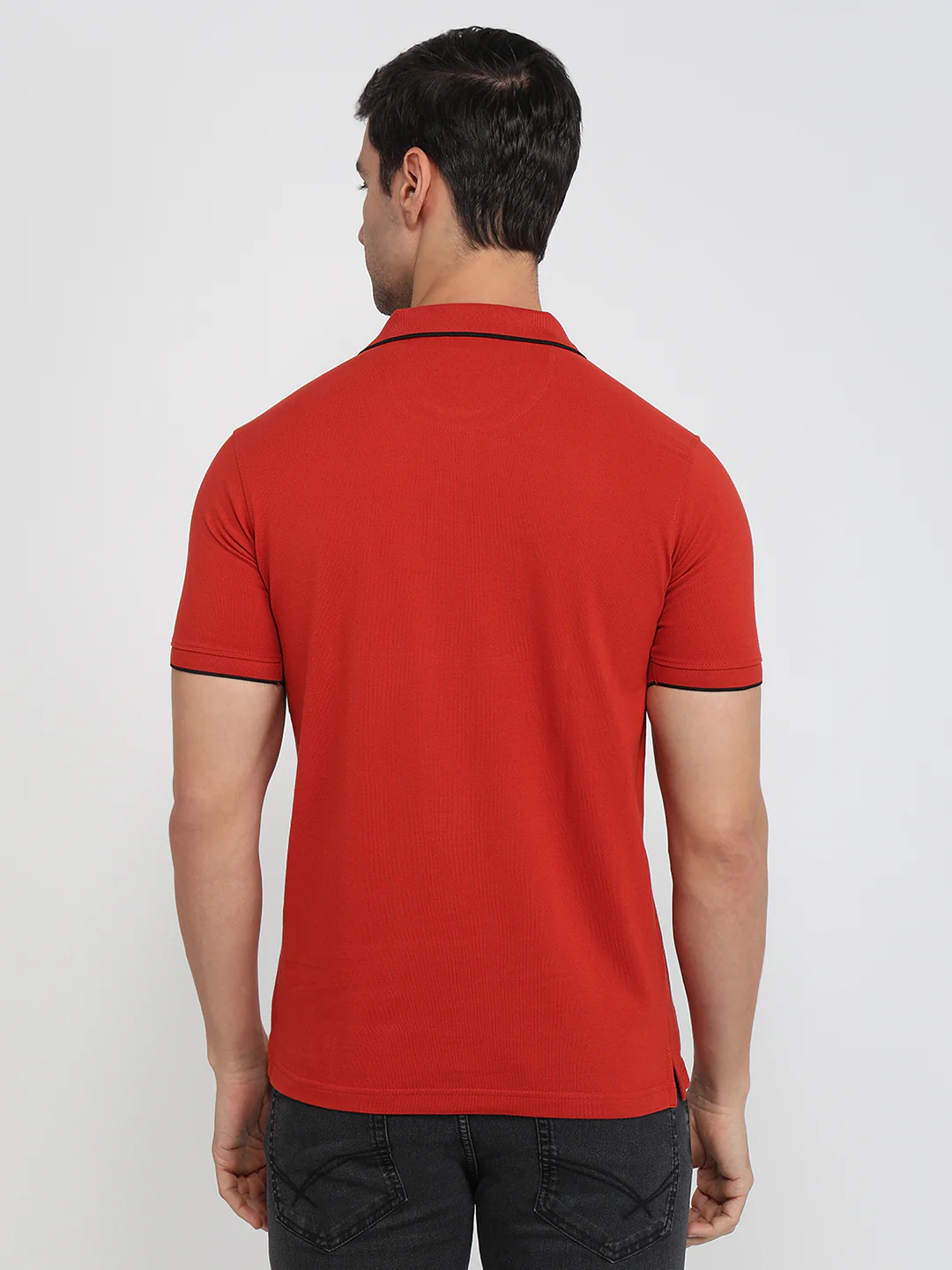 Park Avenue Men Red Solid Slim Fit Cotton Blend T-Shirt - Image 5