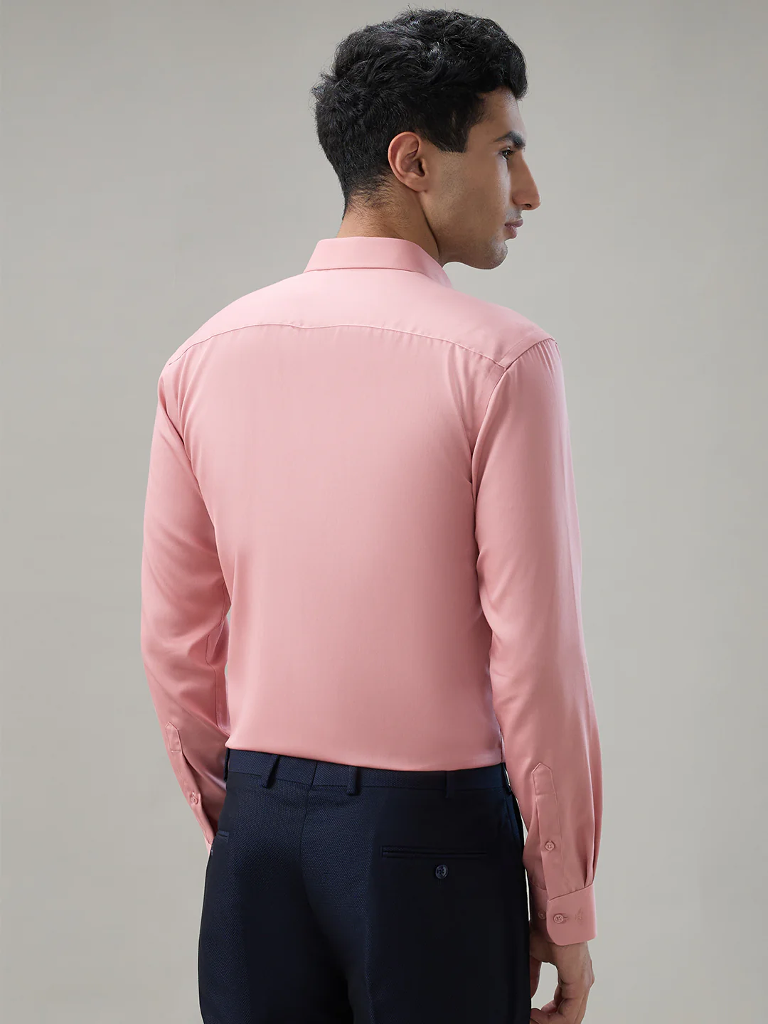 Park Avenue Men Red Solid Slim Fit Cotton Formal Shirt - Image 4