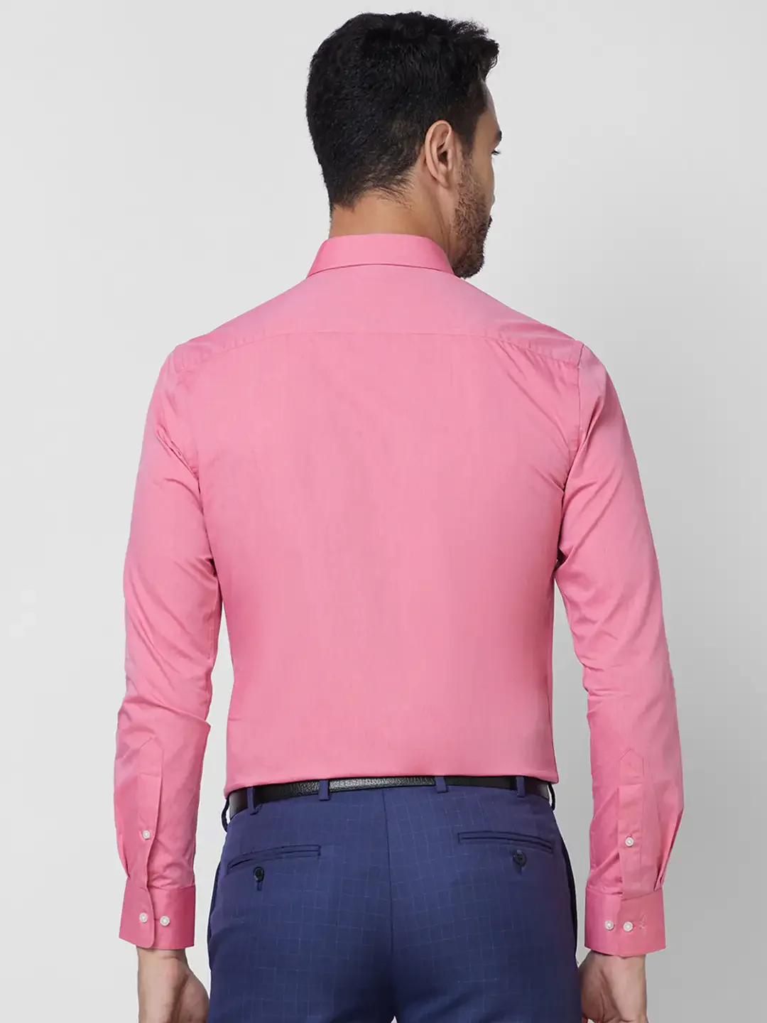 Park Avenue Men Red Solid Slim Fit Cotton Shirt - Image 4