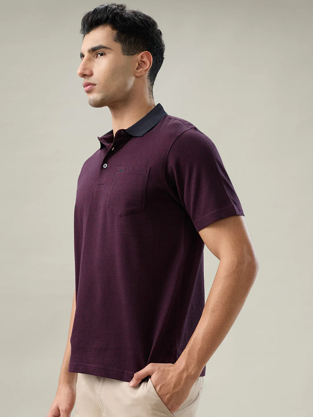 Park Avenue Men Red Structure Slim Fit Cotton T-shirt - Image 3