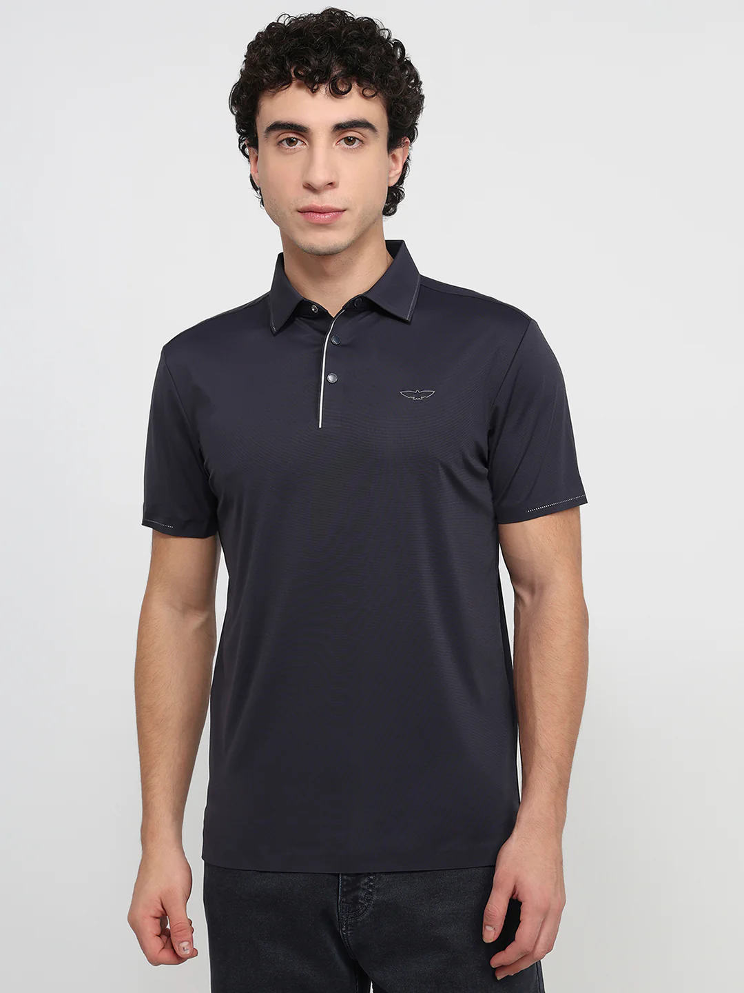 Park Avenue Men Slim Fit Solid Pattern Nylon Blend Half Sleeve T-Shirt