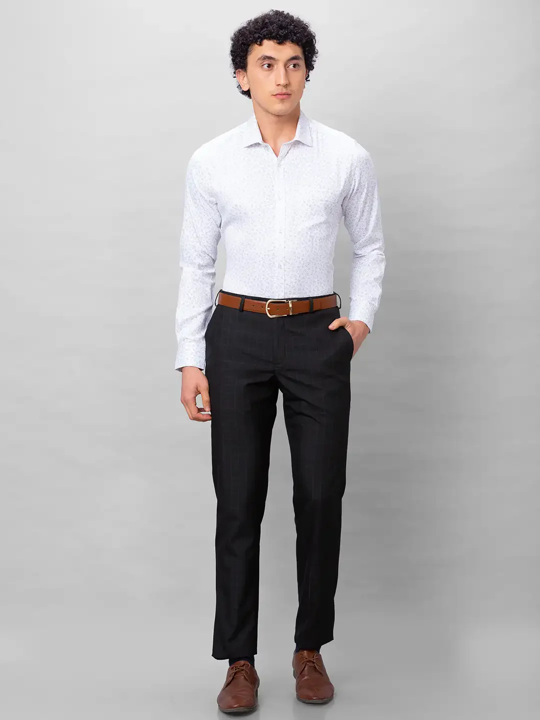 Park Avenue Men White Print Slim Fit Cotton Blend Shirts - Image 5