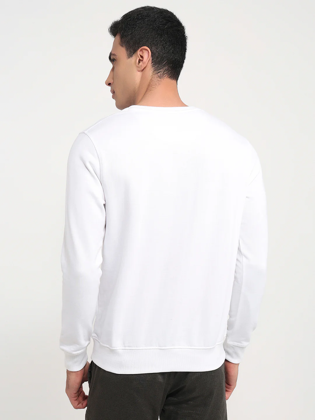 Park Avenue Men White Print Slim Fit Cotton Blend Sweatshirt - Image 4