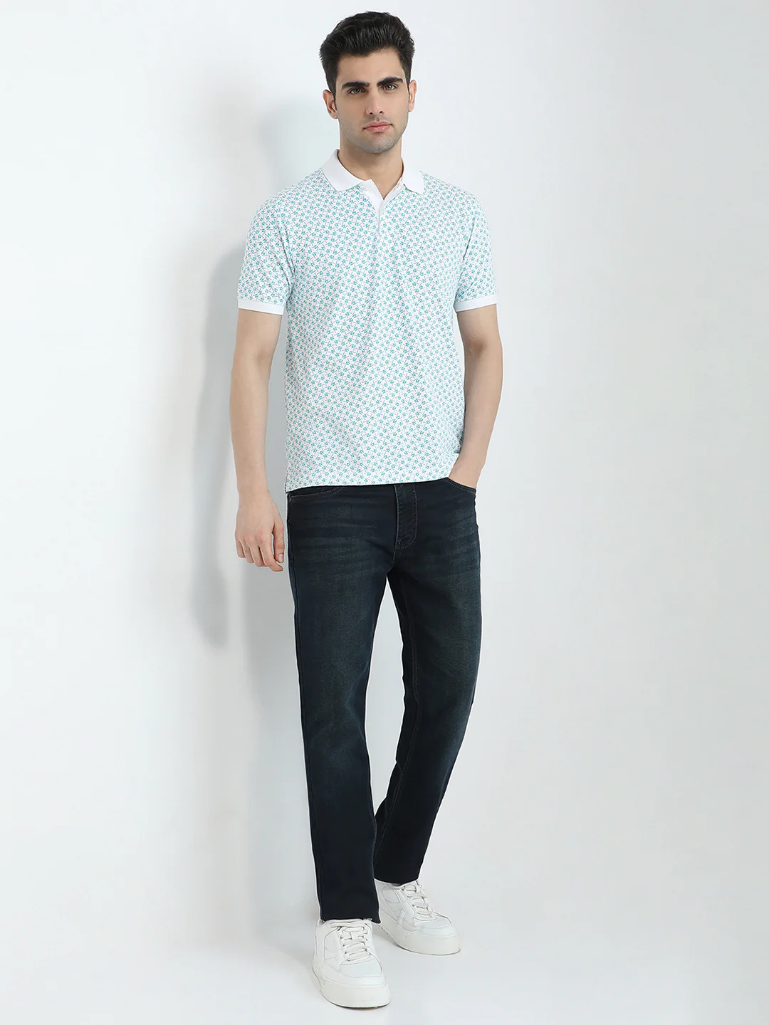 Park Avenue Men White Print Slim Fit Cotton Blend T-shirt - Image 5
