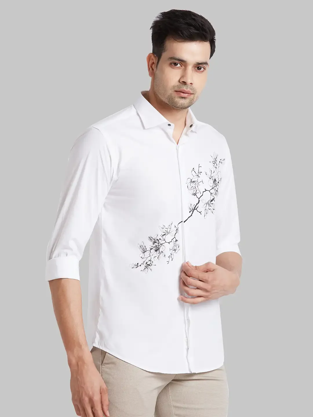 Park Avenue Men White Print Slim Fit Cotton Shirt - Image 2