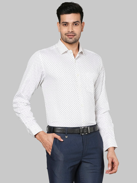 Park Avenue Men White Printed Regular Fit Cotton Shirt - Image 2