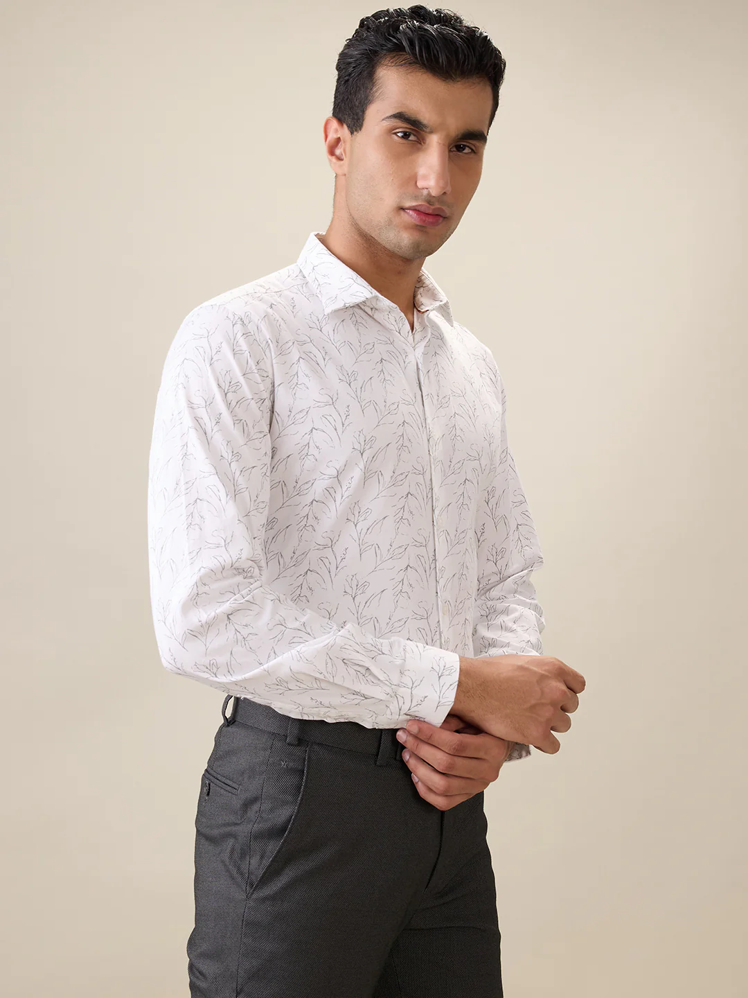 Park Avenue Men White Printed Slim Fit Cotton Casual Shirt - Image 2