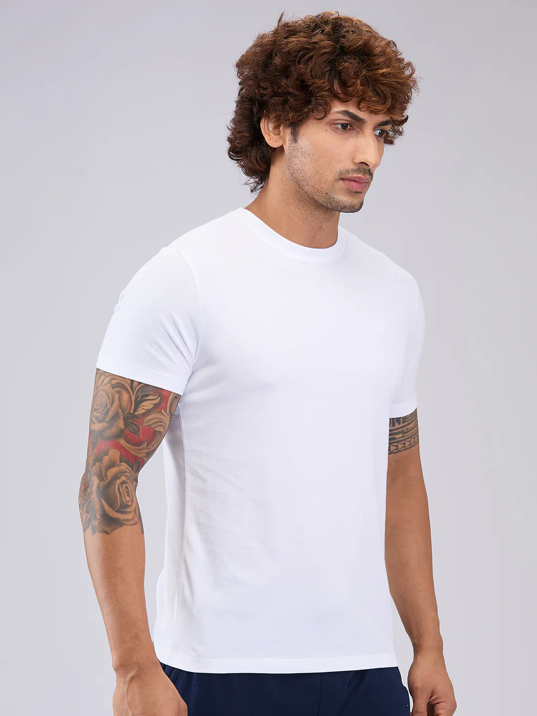 Park Avenue Men White Regular Fit Cotton Blend T-Shirt - Image 2