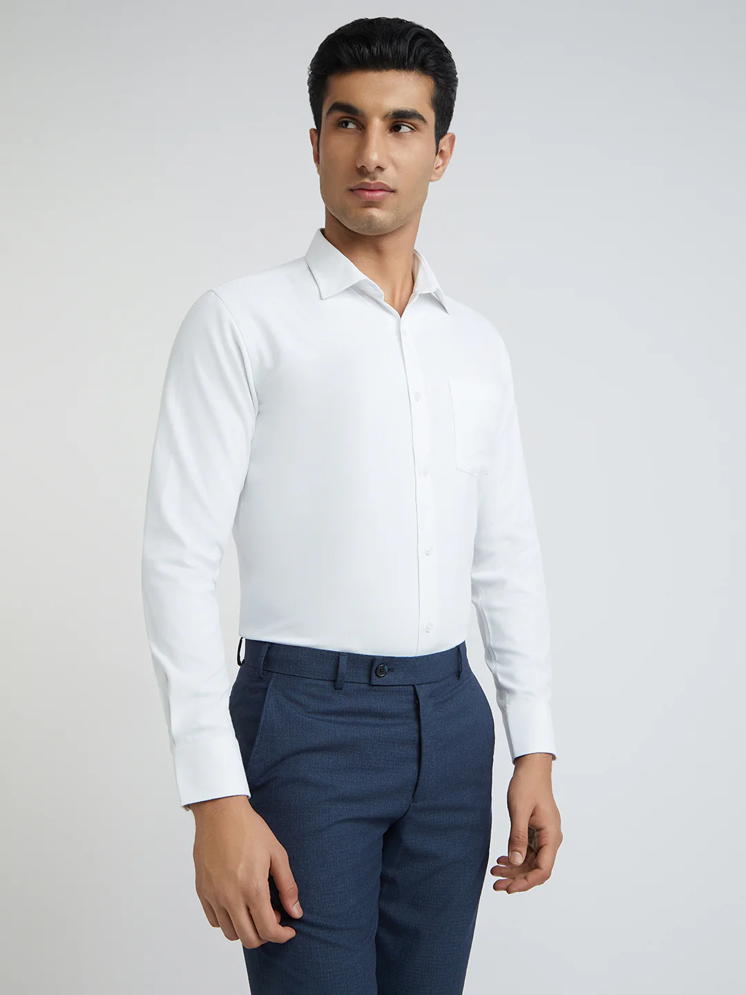 Park Avenue Men White Solid Slim Fit Cotton Blend Shirt - Image 2