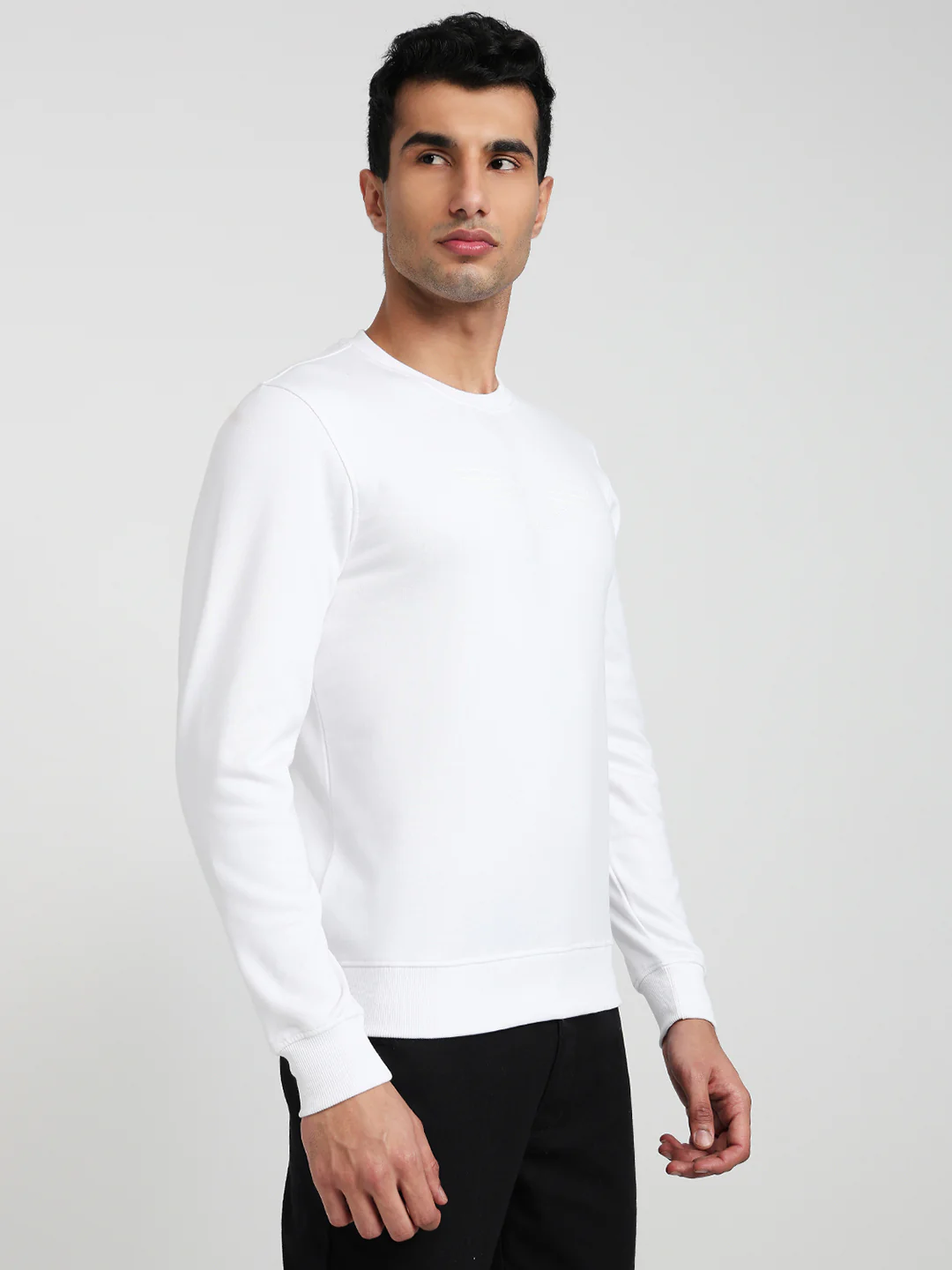 Park Avenue Men White Solid Slim Fit Cotton Blend Sweatshirt - Image 3