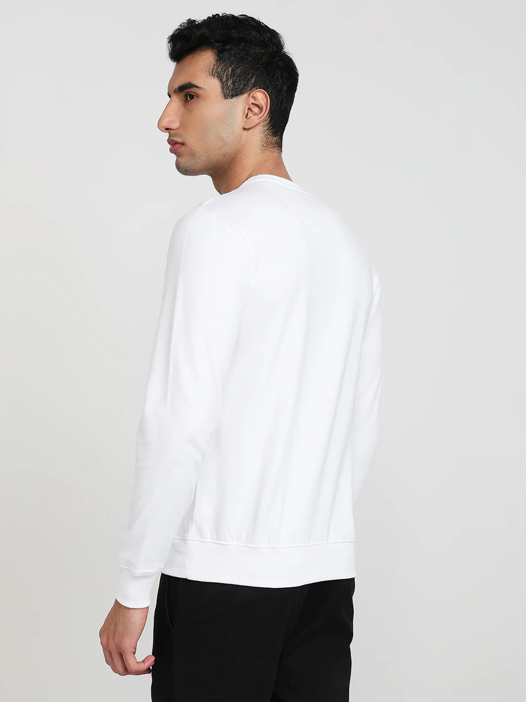 Park Avenue Men White Solid Slim Fit Cotton Blend Sweatshirt - Image 4