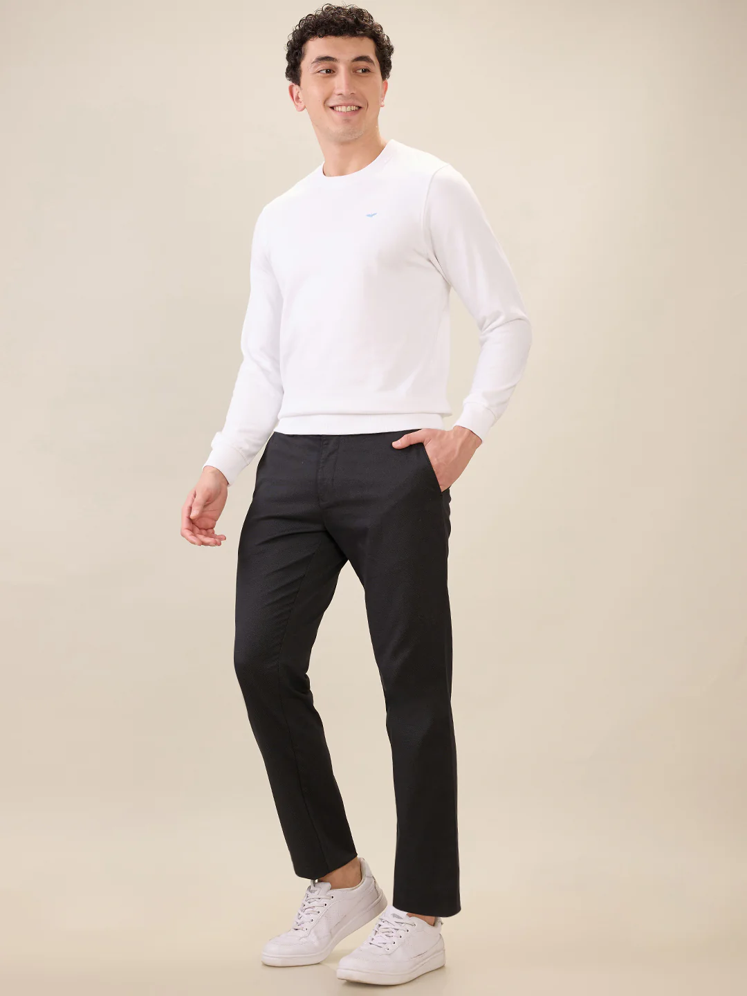 Park Avenue Men White Solid Slim Fit Cotton Blend Sweatshirt - Image 5