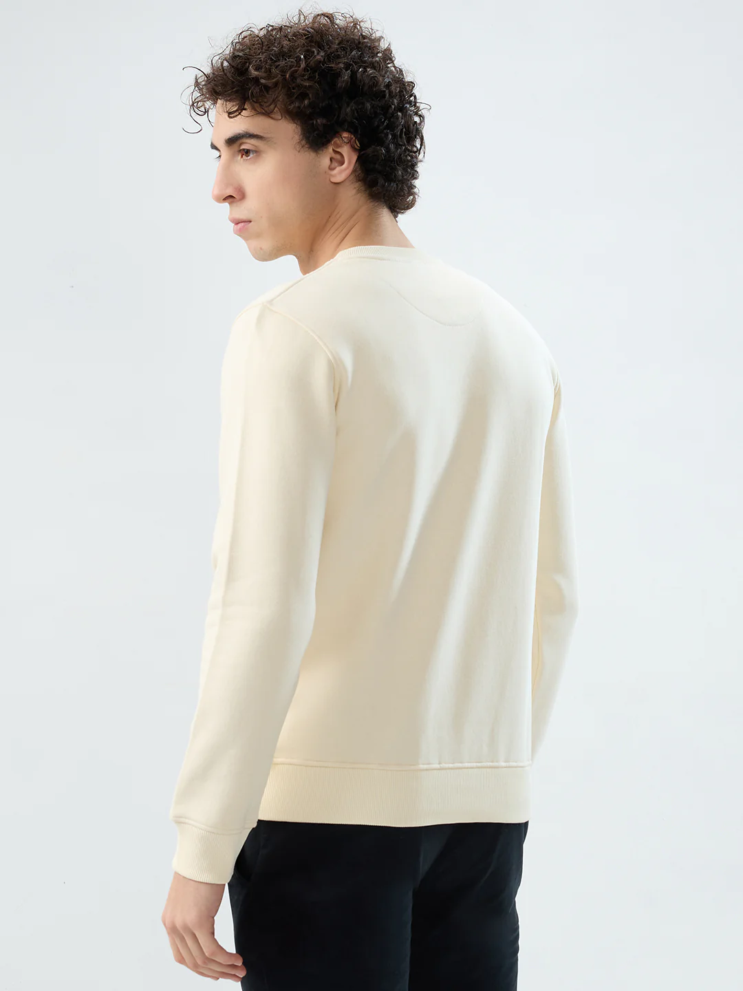 Park Avenue Men White Solid Slim Fit Cotton Blend Sweatshirt - Image 4