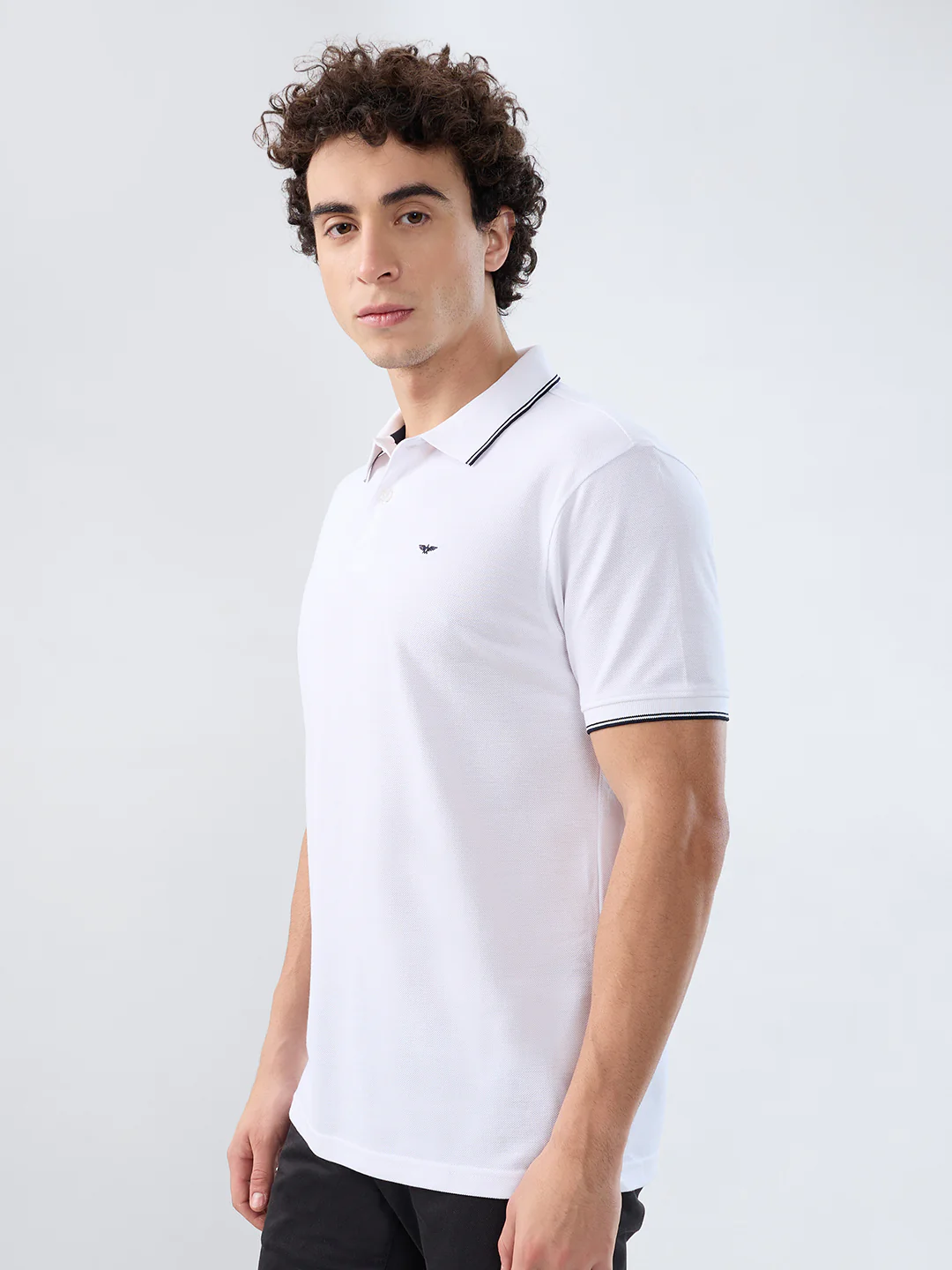Park Avenue Men White Solid Slim Fit Cotton Blend T-shirt - Image 3