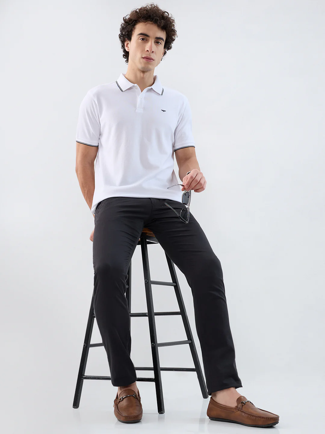 Park Avenue Men White Solid Slim Fit Cotton Blend T-shirt - Image 7