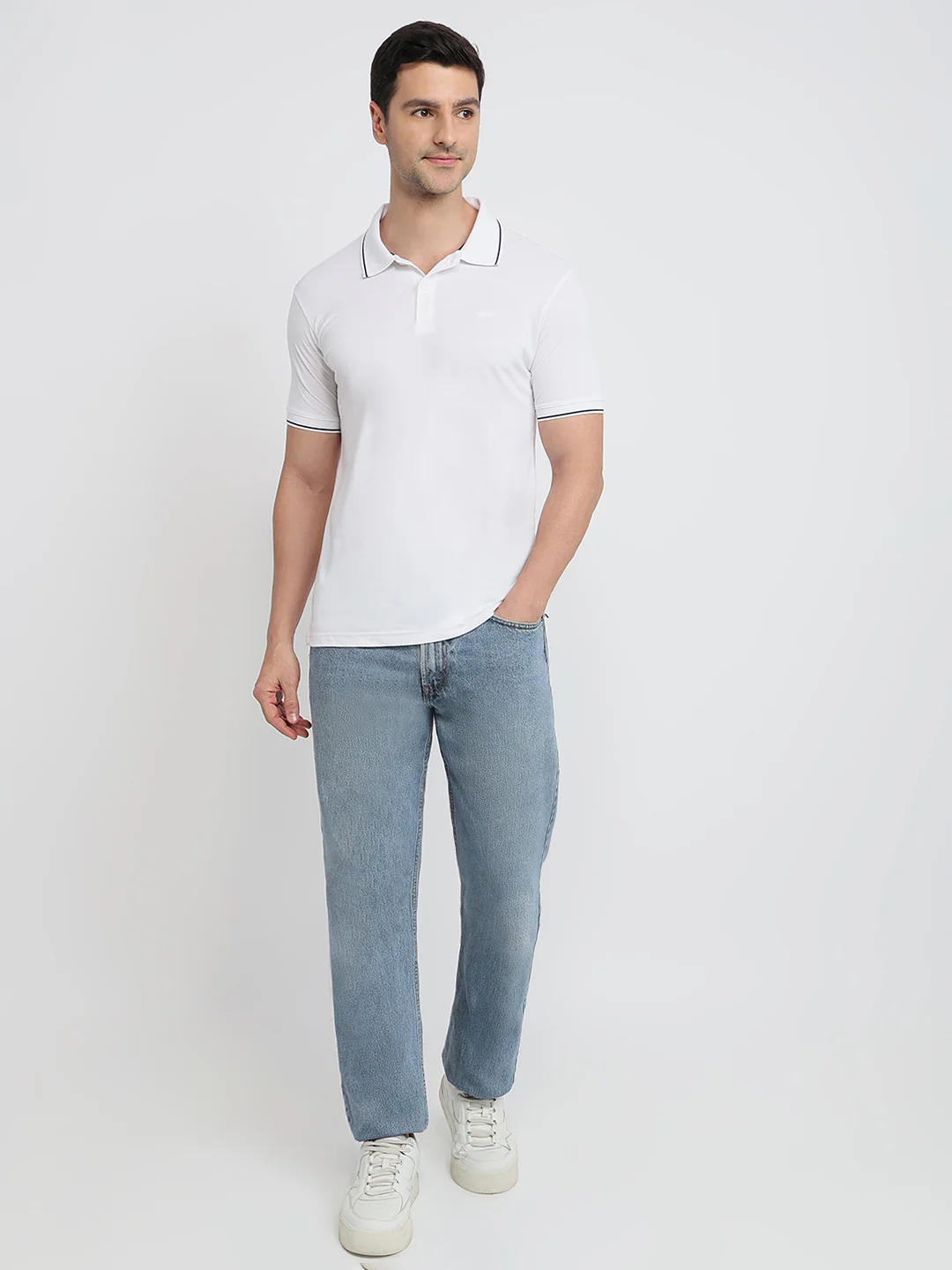 Park Avenue Men White Solid Slim Fit Cotton Blend T-shirt - Image 6