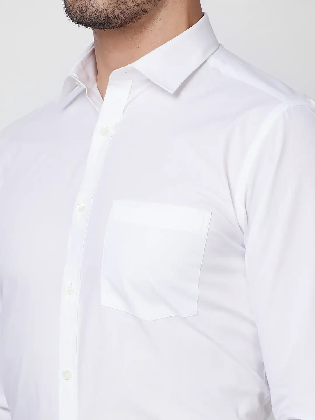 Park Avenue Men White Solid Slim Fit Cotton Shirt - Image 6
